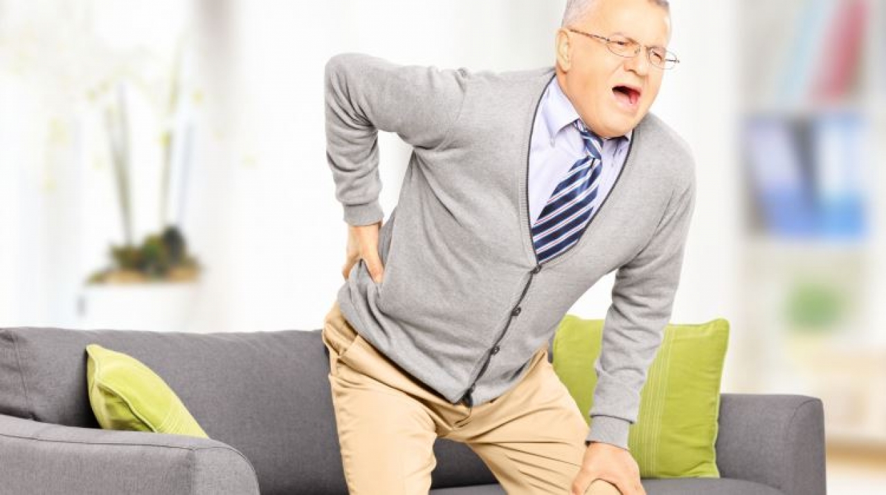 ízületi és csontok stressz fájdalmaival)